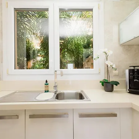 Apartment Penthouse With Sea And Views, Nueva Andalucia,