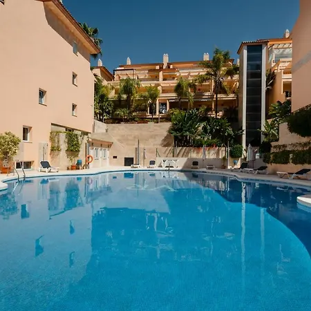 Penthouse With Sea And Views, Nueva Andalucia, *