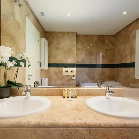 Apartment Penthouse With Sea And Views, Nueva Andalucia, Marbella
