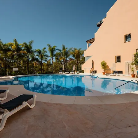 Penthouse With Sea And Views, Nueva Andalucia, Apartment *